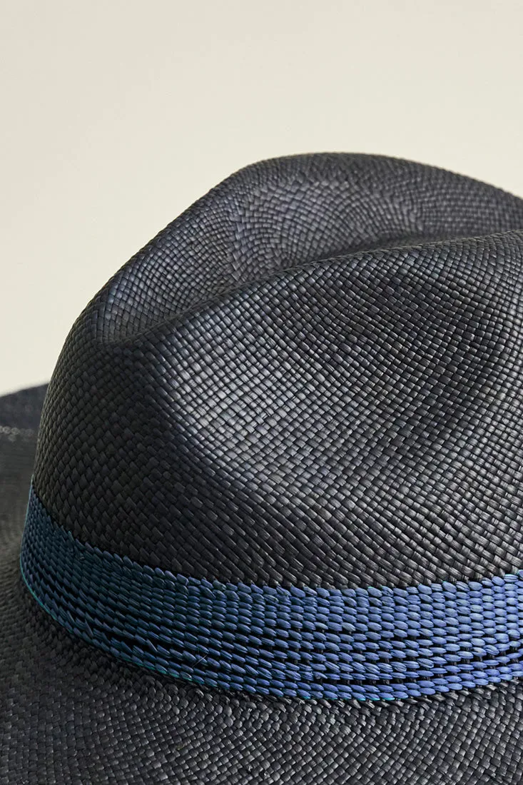 Short brim hat