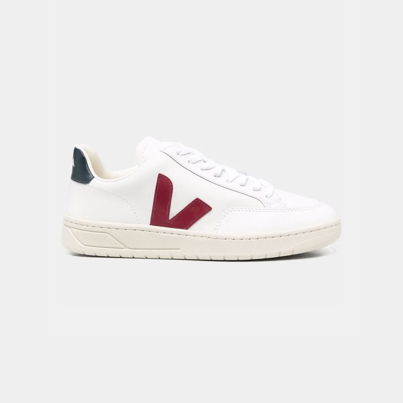 Veja Men's V-12 Leather Extra White Marsala Nautico