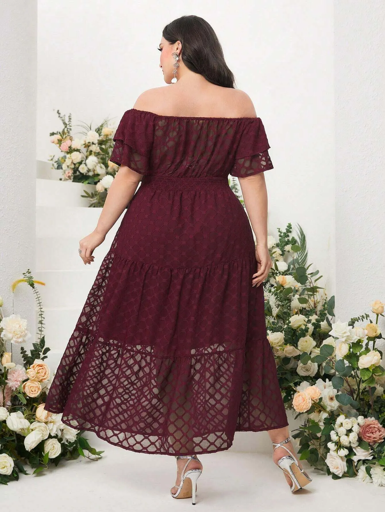 Vestido De Renda Plus Size - Emily